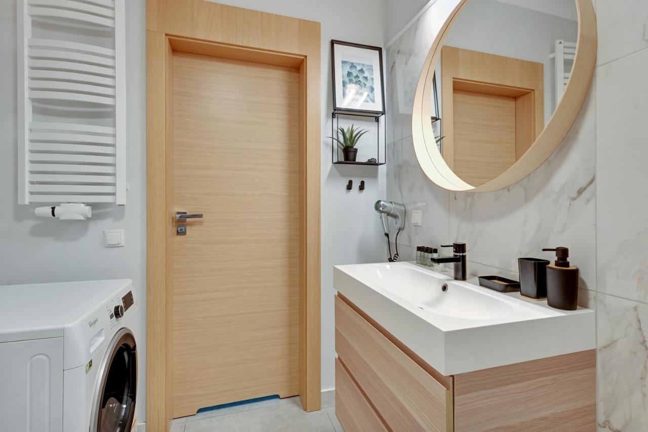 Dom & House - Apartments Okrzei Prime Sopot Bagian luar foto